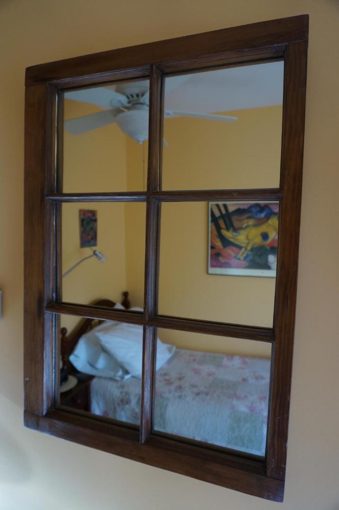 Single Room with Shared Bathroom interior