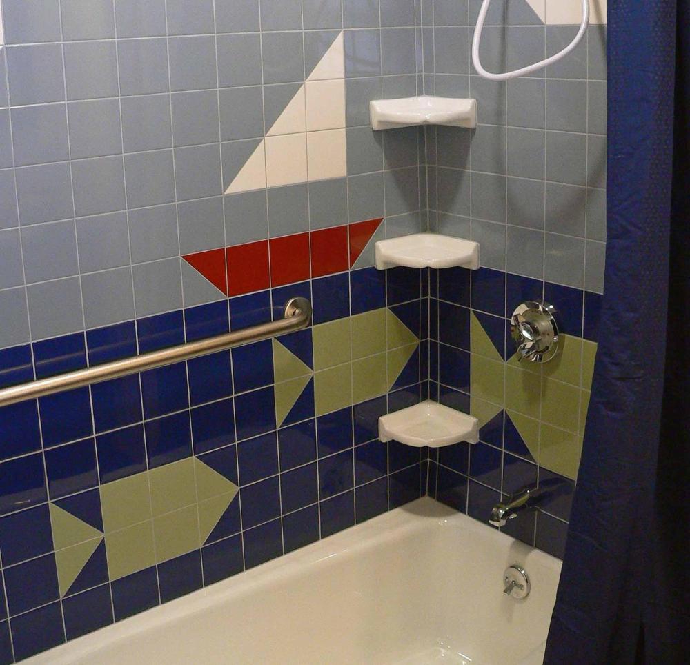 King and Two Twins Room interior